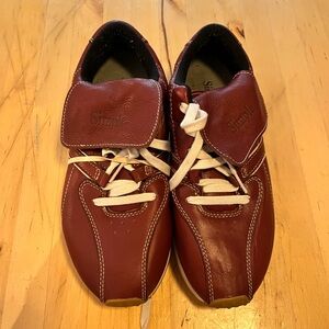 Simple Men's Red Leather Sneakers